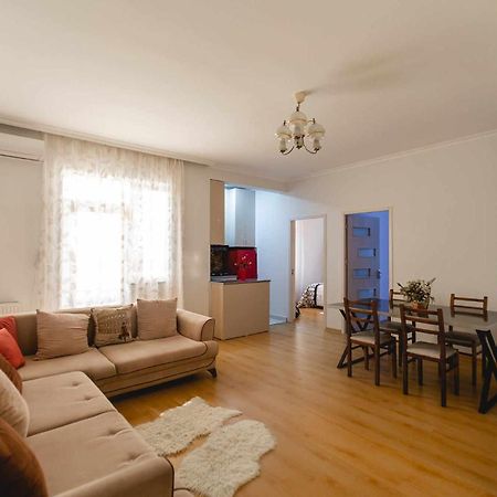 Apartment Kutaisi 248 Bagian luar foto