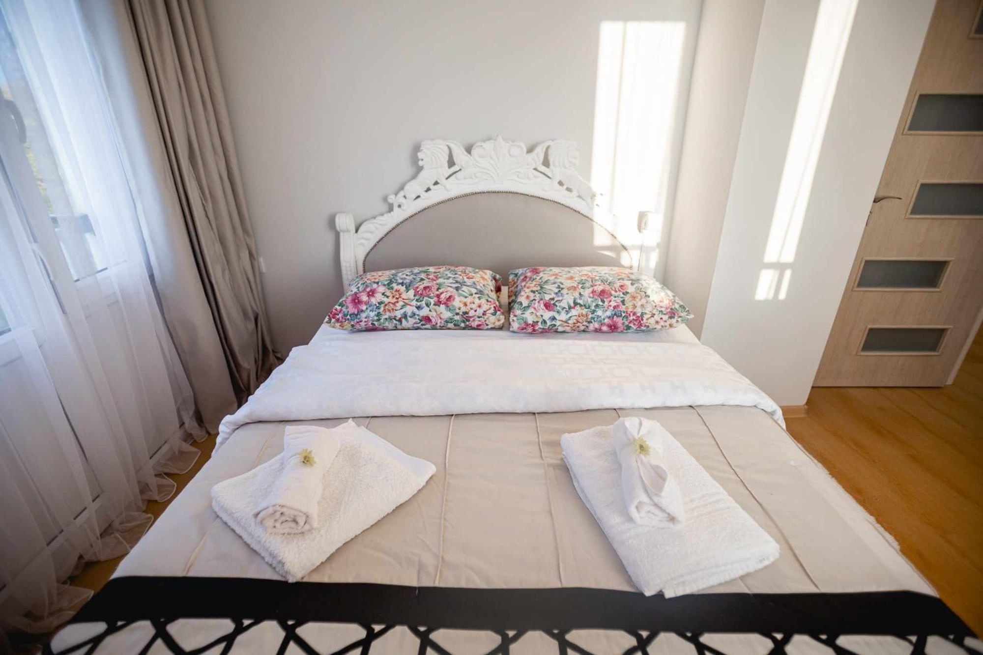 Apartment Kutaisi 248 Bagian luar foto